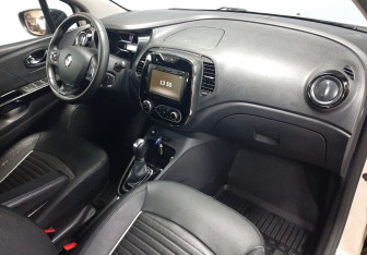 Подержанный автомобиль Renault Kaptur 2019 года (17 фото)