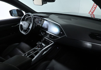 Подержанный автомобиль Geely Tugella 2023 года (9 фото)