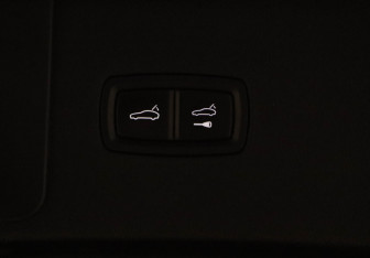 Подержанный автомобиль Porsche Cayenne 2021 года (28 фото)