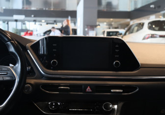 Подержанный автомобиль Hyundai Sonata 2020 года (26 фото)