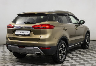 Подержанный автомобиль Geely Atlas 2018 года (5 фото)