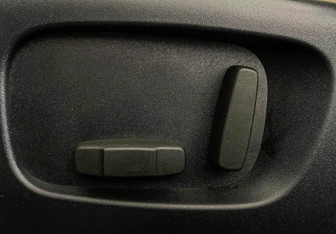 Подержанный автомобиль Land Rover Range Rover Velar 2019 года (15 фото)