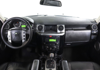 Подержанный автомобиль Land Rover Discovery 2007 года (12 фото)