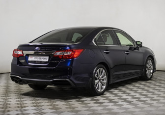Подержанный автомобиль Subaru Legacy Sedan 2018 года (5 фото)