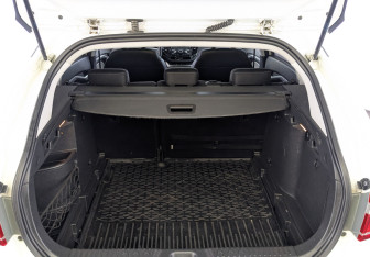 Подержанный автомобиль LADA (ВАЗ) Vesta Wagon 2019 года (10 фото)