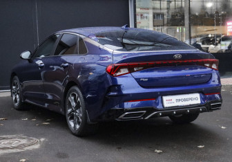 Подержанный автомобиль Kia K5 2020 года (7 фото)