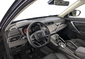 Подержанный автомобиль Geely Atlas Pro 2023 года (16 фото)