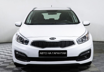 Подержанный автомобиль Kia Ceed Hatchback 2016 года (2 фото)