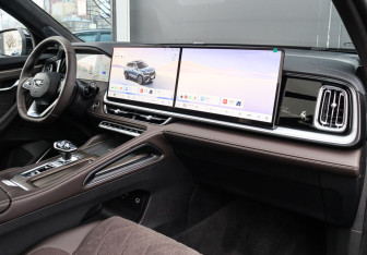 Подержанный автомобиль Geely Monjaro 2026 года (7 фото)