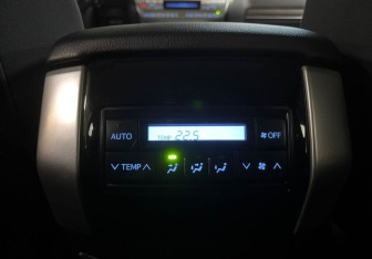 Подержанный автомобиль Toyota Land Cruiser Prado 2020 года (36 фото)