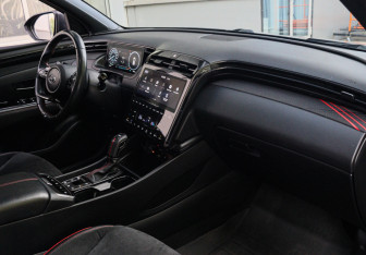 Подержанный автомобиль Hyundai Tucson 2022 года (7 фото)