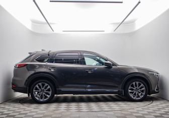 Подержанный автомобиль Mazda CX-9 2021 года (4 фото)