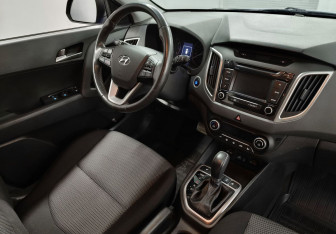 Подержанный автомобиль Hyundai Creta 2018 года (11 фото)