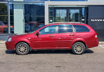 Подержанный автомобиль Chevrolet Lacetti Wagon 2008 года (8 фото)