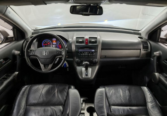 Подержанный автомобиль Honda CR-V 2012 года (11 фото)