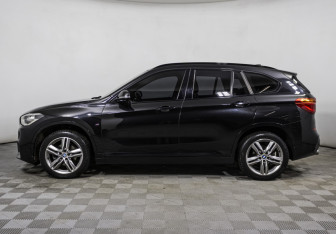 Подержанный автомобиль BMW X1 2018 года (8 фото)