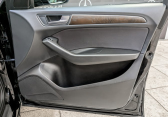 Подержанный автомобиль Audi Q5 2016 года (23 фото)