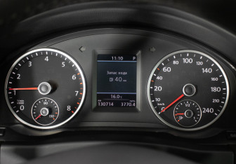 Подержанный автомобиль Volkswagen Tiguan 2013 года (12 фото)