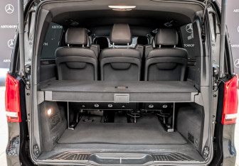 Подержанный автомобиль Mercedes-Benz Vito 2019 года (10 фото)