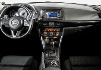 Подержанный автомобиль Mazda CX-5 2012 года (11 фото)