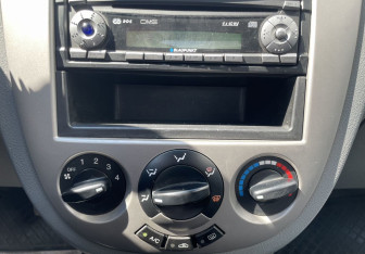 Подержанный автомобиль Chevrolet Lacetti Sedan 2008 года (15 фото)