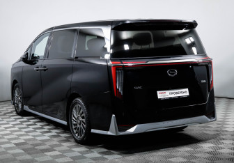 Подержанный автомобиль GAC M8 2024 года (7 фото)