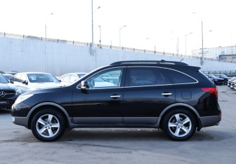 Подержанный автомобиль Hyundai ix55 2010 года (8 фото)