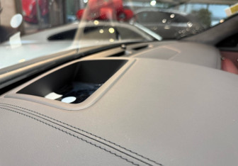 Новый Land Rover Range Rover Velar 2025 (14 фото)