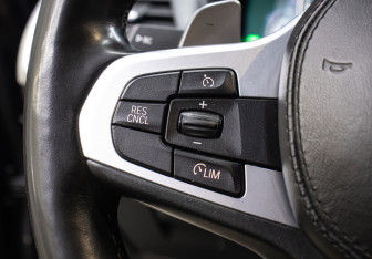 Подержанный автомобиль BMW X3 2019 года (24 фото)