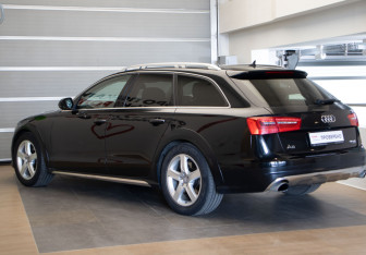 Подержанный автомобиль Audi A6 allroad 2014 года (6 фото)