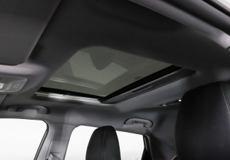 Подержанный автомобиль Omoda C5 2023 года (13 фото)