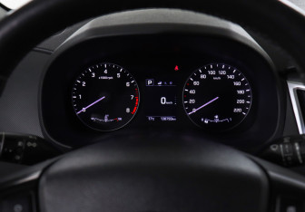Подержанный автомобиль Hyundai Creta 2018 года (11 фото)