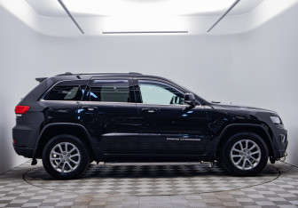 Подержанный автомобиль Jeep Grand Cherokee 2014 года (4 фото)