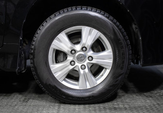 Подержанный автомобиль Lexus LX 2016 года (27 фото)