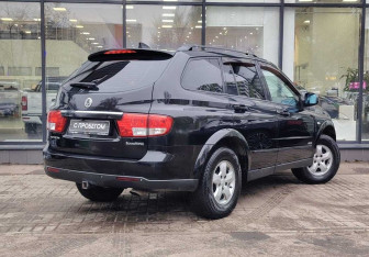Подержанный автомобиль SsangYong Kyron 2011 года (8 фото)
