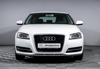 Подержанный автомобиль Audi A3 Hatchback 2012 года (2 фото)