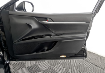 Подержанный автомобиль Toyota Camry Sedan 2019 года (25 фото)