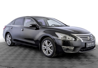 Подержанный автомобиль Nissan Teana 2014 года (3 фото)