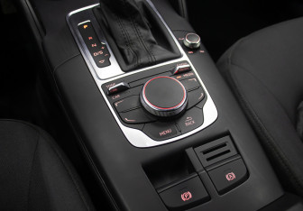 Подержанный автомобиль Audi A3 Sedan 2013 года (19 фото)