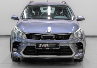 Подержанный автомобиль Kia Rio Hatchback 2021 года (2 фото)