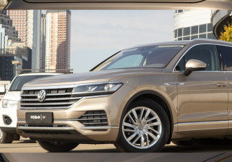 Подержанный автомобиль Volkswagen Touareg 2018 года (29 фото)