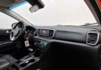 Подержанный автомобиль Kia Sportage 2018 года (13 фото)