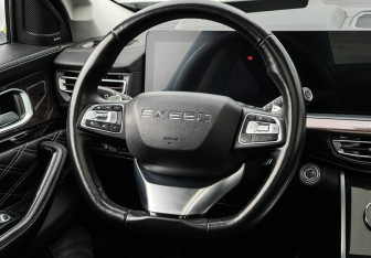 Подержанный автомобиль Exeed VX 2021 года (15 фото)