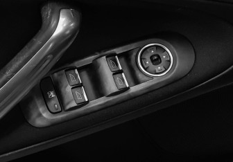 Подержанный автомобиль Ford S-MAX 2008 года (19 фото)