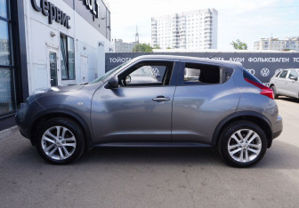 Подержанный автомобиль Nissan Juke 2014 года (8 фото)