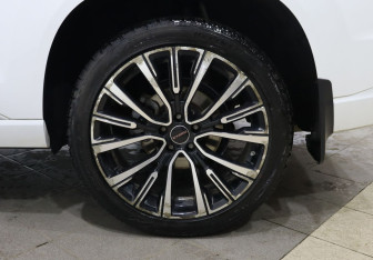 Подержанный автомобиль Exeed VX 2022 года (8 фото)