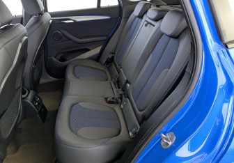 Подержанный автомобиль BMW X1 2021 года (12 фото)