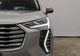 Подержанный автомобиль Haval Jolion 2023 года (17 фото)