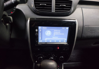 Подержанный автомобиль Nissan Terrano 2015 года (17 фото)