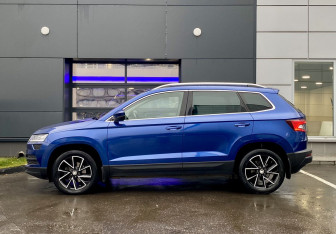 Подержанный автомобиль Skoda Karoq 2020 года (8 фото)